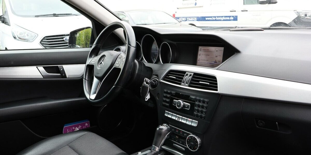 Mercedes-Benz C 200 T CDI BE AVANTGARDE / LEDER, NAVI+ 250.000 km 4.702 &euro; Hamm 59077