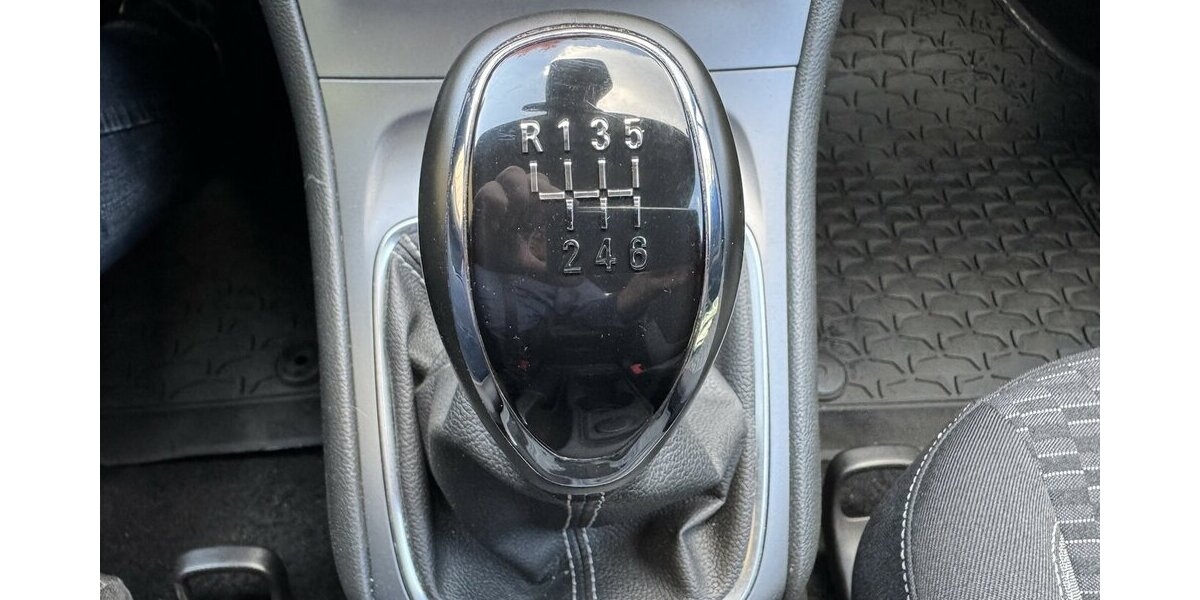 Opel Astra Klima Navi Temp CarPlay 1.Hd 37.000 km !!! 37.000 km 12.750 &euro; Erftstadt 50374