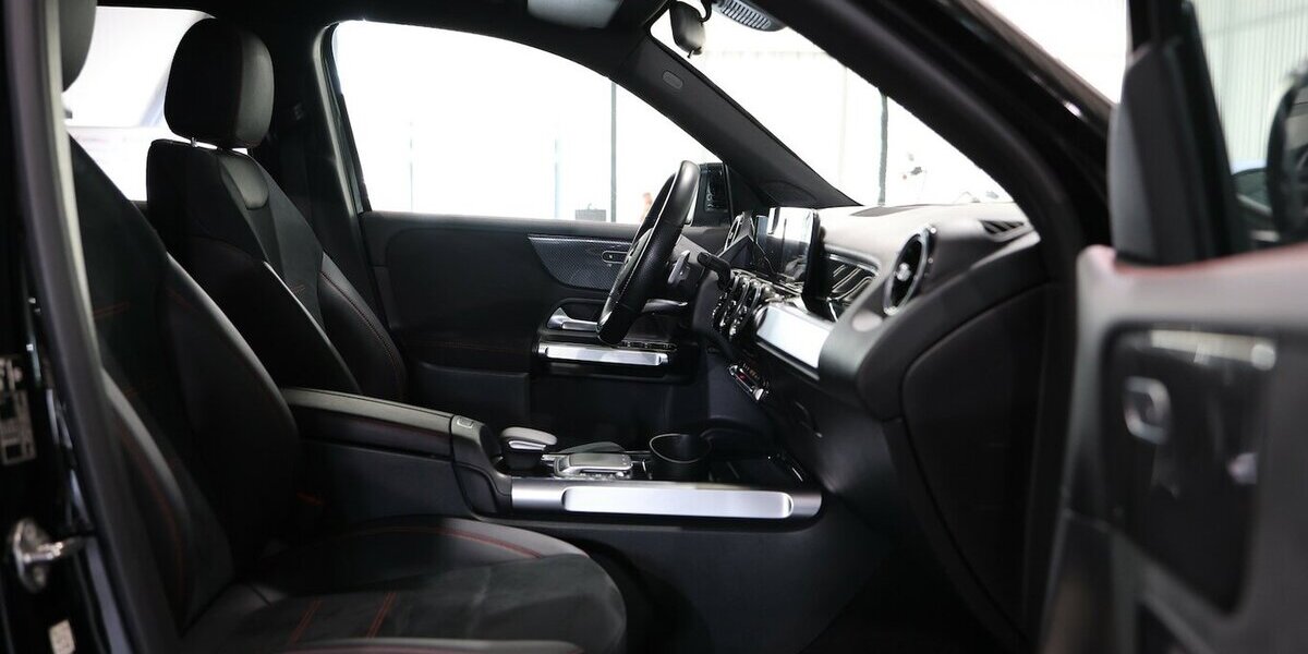 Mercedes-Benz GLB 200 d AMG-LINE SPORT NIGHT PERFORMANCE / TOP 113.000 km 29.444 &euro; Hamm 59077