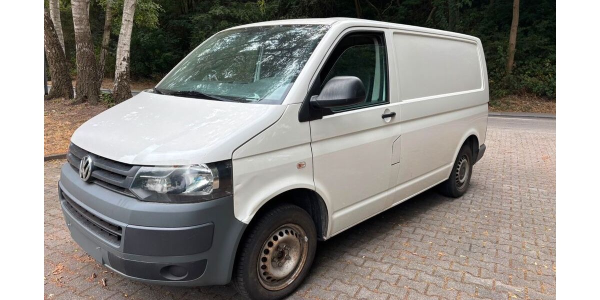 VW T5 Transporter 233.076 km 4.990 &euro; Essen 45326