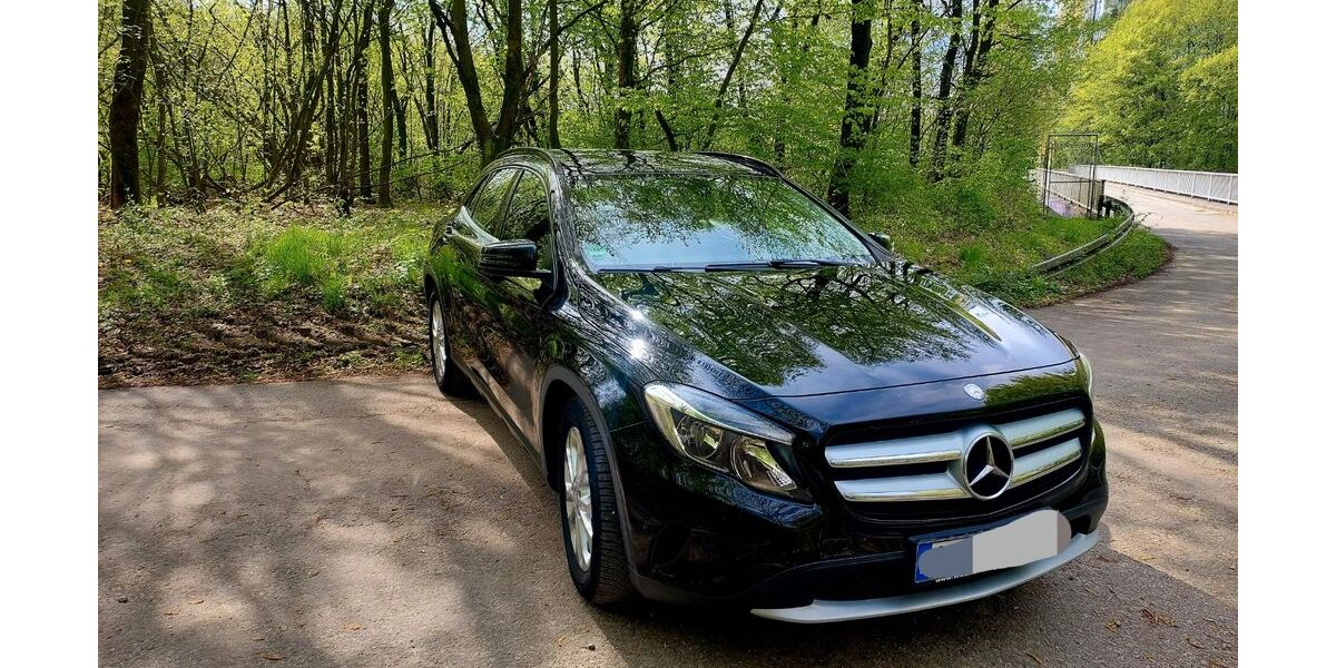 Mercedes-Benz GLA 220 109.000 km 17.800 &euro; Georgsmarienhütte 49124