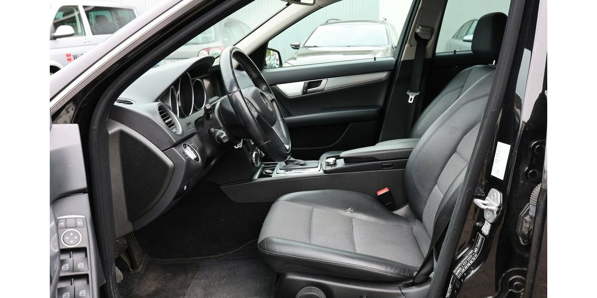 Mercedes-Benz C 200 T CDI BE AVANTGARDE / LEDER, NAVI+ 250.000 km 4.702 &euro; Hamm 59077