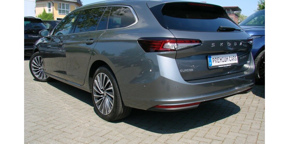 Skoda Superb 2.0TDi L&K 4x4 ACC LED AHK H&K 360º 41.532 km 38.880 &euro; Falkensee 14612