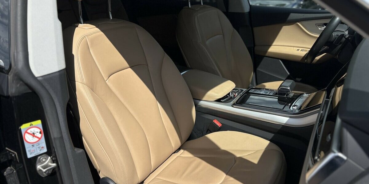 Audi Q8 50 TDI QUATTRO/ASSIST TOUR/VIRTUAL/ACC/AHK 181.351 km 34.800 &euro; Villingen-Schwenningen 78054