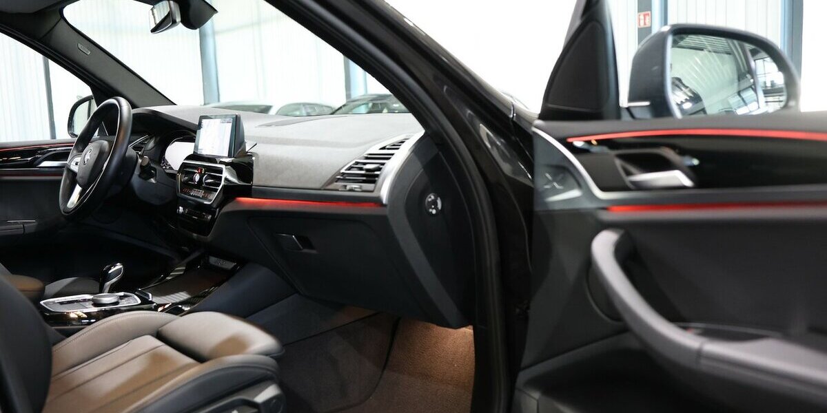 BMW X3 xDrive 20d SPORT VOLL-LEDER, LIVE-COCKPIT-PRO 74.000 km 36.221 &euro; Hamm 59077