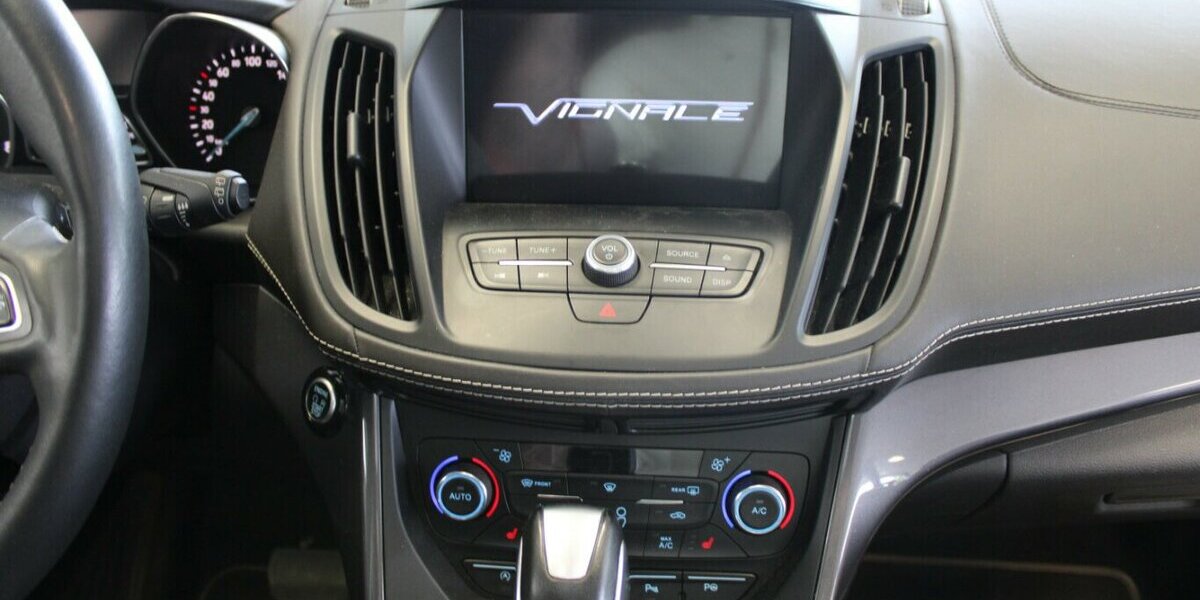 Ford Kuga 1.5 4x4 Aut. Vignale - AHK - 100.182 km 15.980 &euro; Euskirchen 53881