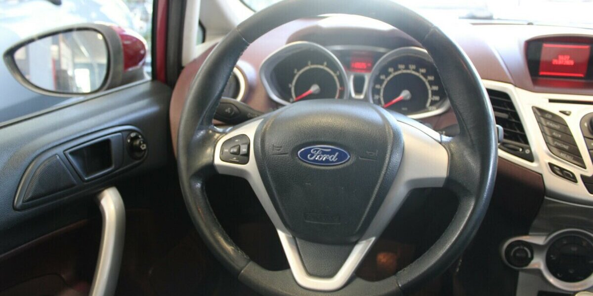 Ford Fiesta 1.4 Titanium - 1. Hand - 112.625 km 3.980 &euro; Euskirchen 53881