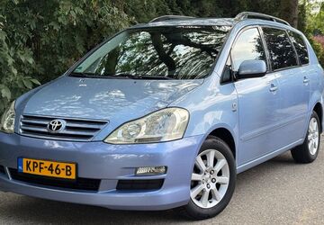 Toyota Avensis Verso 123.148 km 14.745 &euro; Arnhem 