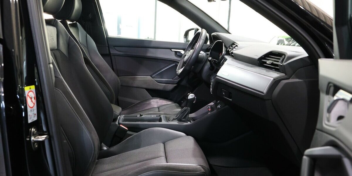 Audi Q3 40 TDI QUATTRO S-LINE SPORT BLACK MATRIX-LED 172.000 km 25.444 &euro; Hamm 59077