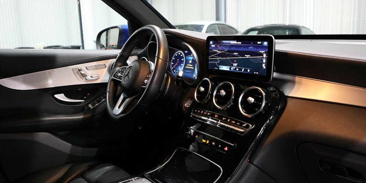 Mercedes-Benz GLC 300 d 4M BUSINESS SPORT PANORAMA, WIDESCREEN 150.000 km 30.333 &euro; Hamm 59077
