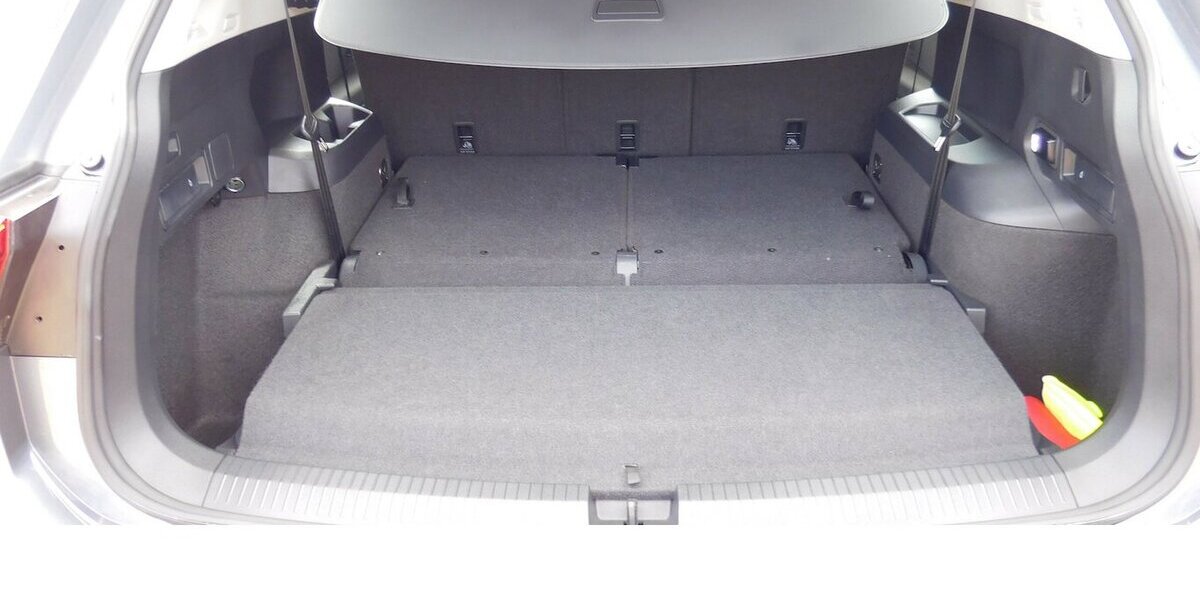VW Tiguan Allspace 1.5 TSI Life 7 Sitze Navi DSG 31.300 km 28.390 &euro; Vordorf 38533