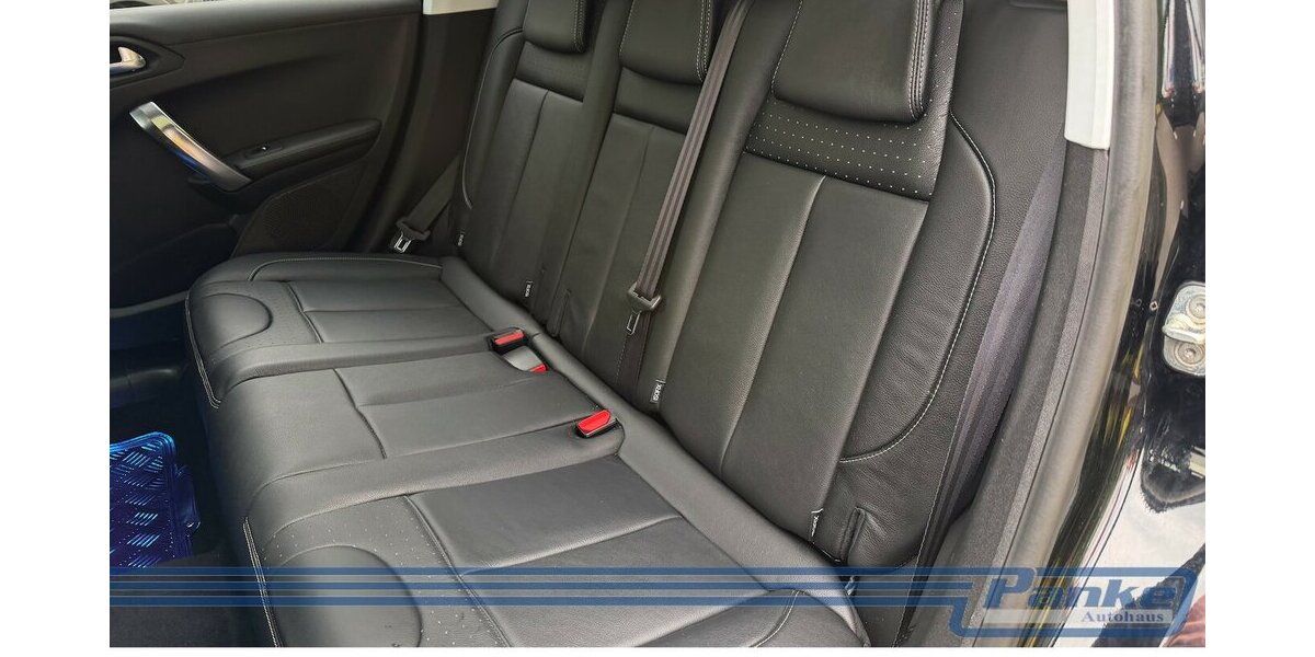 Peugeot 2008 Allure*Pano*Leder*R-Cam*Navi*SHZ*LED*USB* 81.293 km 9.990 &euro; Berlin 13187