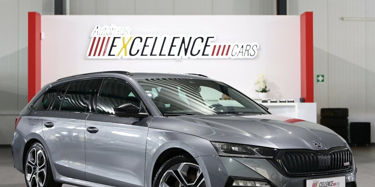 Skoda Octavia Combi TDI DSG 4x4 RS PLUS SPORT BLACK 145.000 km 24.991 &euro; Hamm 59077
