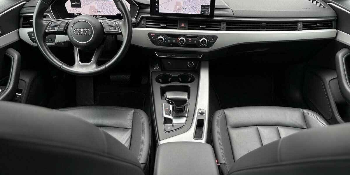 Audi A4 35 TDI S-Line CARPLAY/NAVI/V+C/DAB/SHZ/LED 179.447 km 17.900 &euro; Villingen-Schwenningen 78054