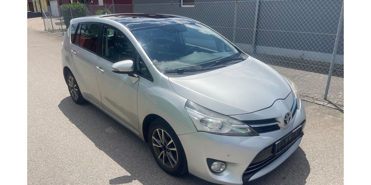 Toyota Verso 338.000 km 3.190 &euro; Offingen 89362